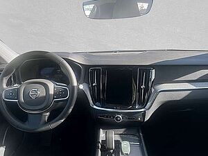 Volvo  B4 Mild-Hybrid Core ACC BLIS LED