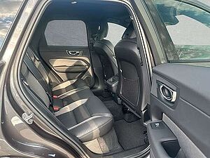 Volvo  B5 AWD Mild-Hybrid Plus Dark AHK ACC BLIS