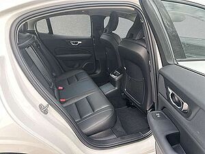 Volvo  T8 AWD Recharge Plus Dark  ACC BLIS LED SD