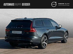 Volvo  B4 Mild-Hybrid Ultra Dark  ACC BLIS SD