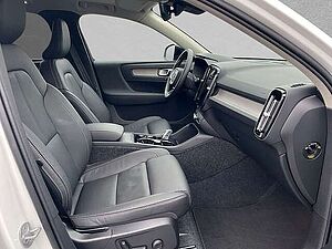 Volvo  B4 MILD Hybrid Automatik Plus Dark ACC BLIS