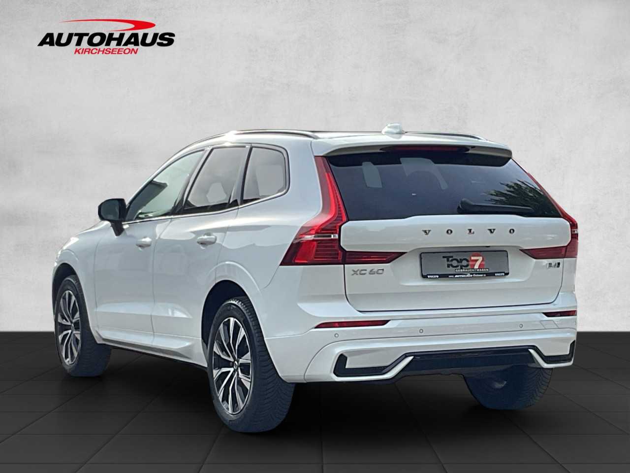 Volvo  XC60 B4 (Diesel) Plus Dark AWD Automatik Bluetooth Navi LED Vollleder Klima Stan