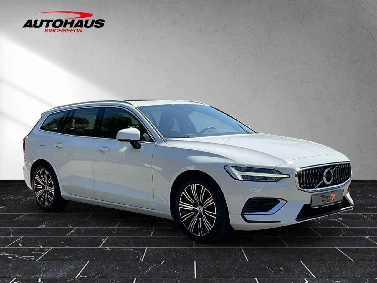 Volvo  V60 T8 Inscription Plug-In Hybrid AWD Automatik Bluetooth Navi LED Vollleder Kli