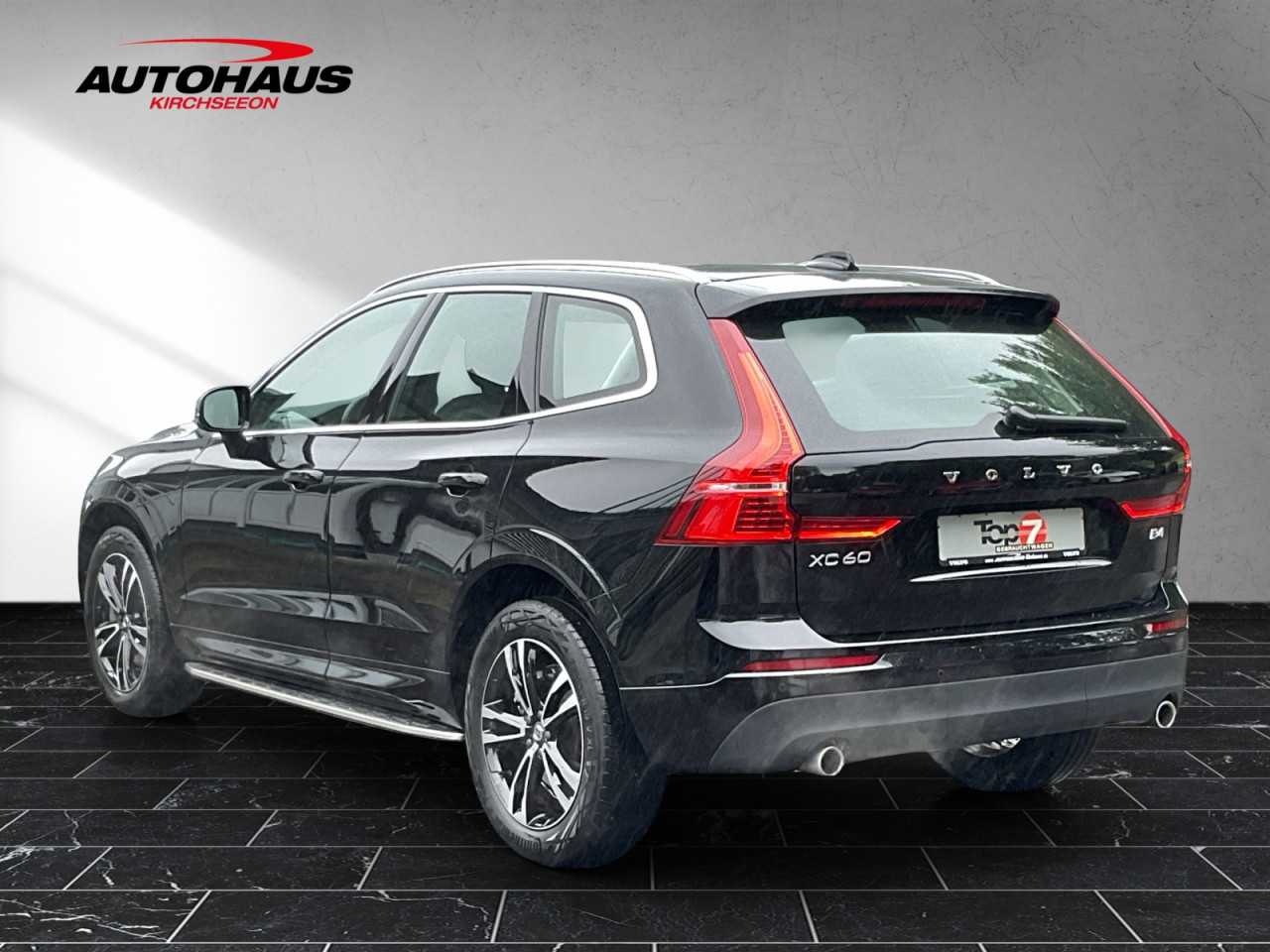 Volvo  XC60 B4 (Benzin) Momentum Pro 2WD Automatik Bluetooth Navi LED Klima Einparkhilf