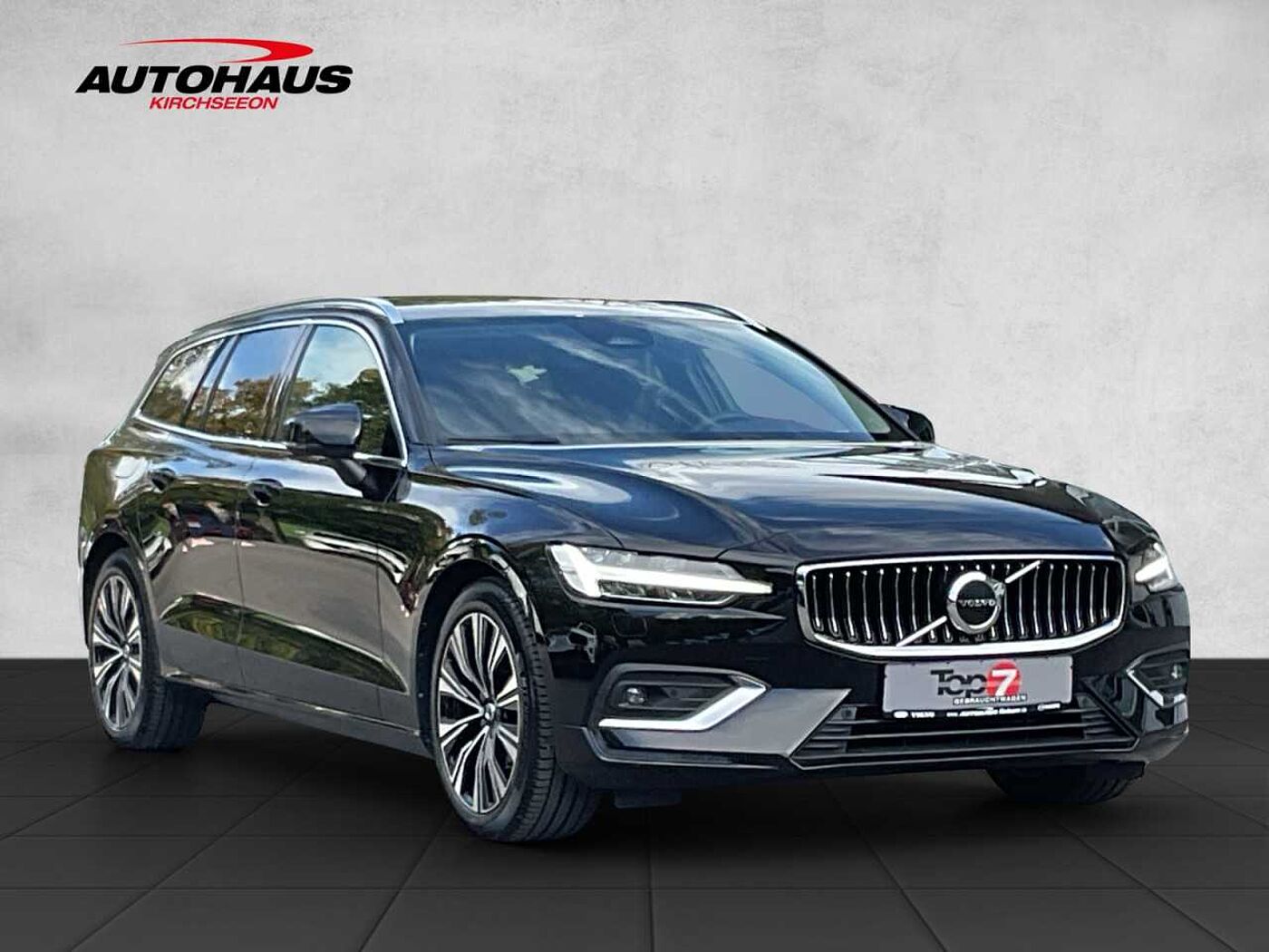 Volvo  V60 B4 (Diesel) Plus Bright Automatik Bluetooth Navi LED Vollleder Klima Einpark