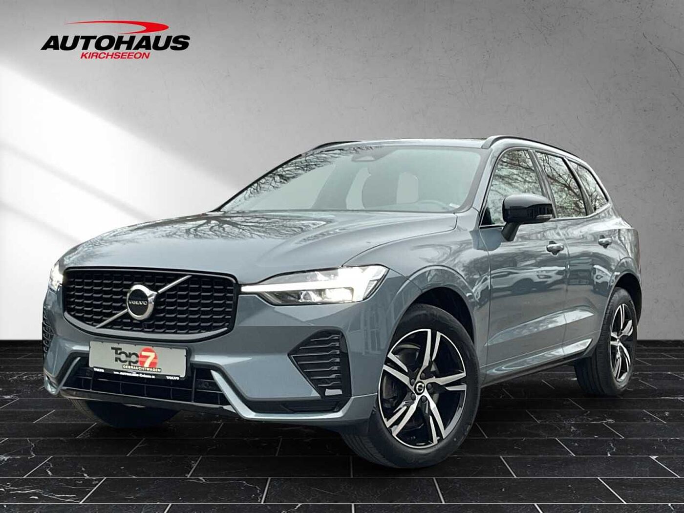 Volvo  XC60 B4 (Benzin) R-Design 2WD Automatik Bluetooth Navi LED Klima Einparkhilfe el