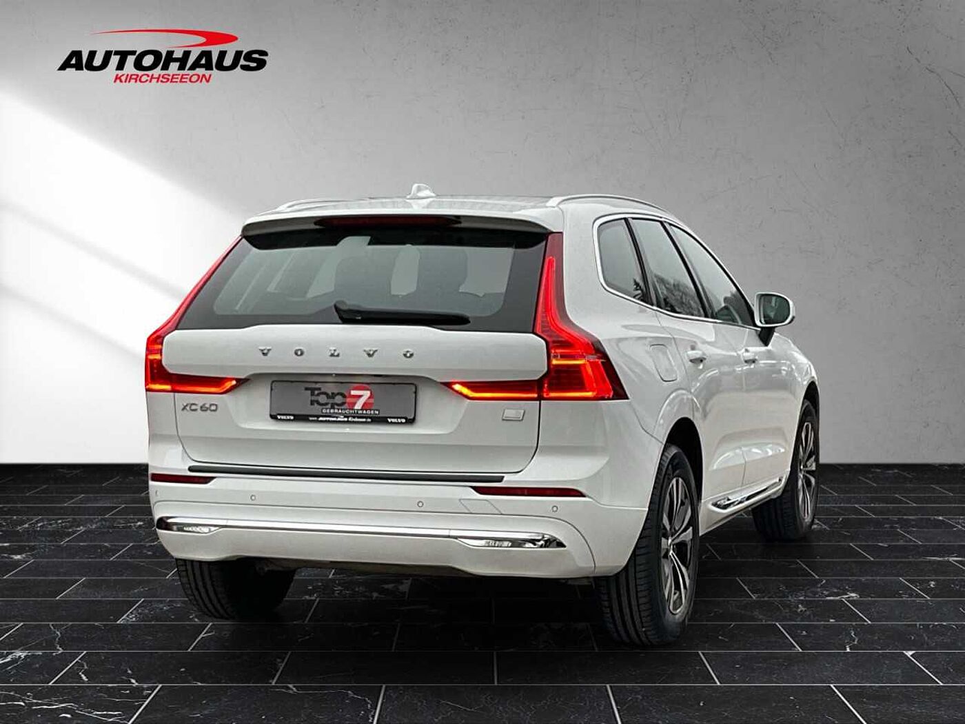 Volvo  XC60 T6 Recharge AWD Inscription Expression Automa Bluetooth Navi LED Klima Einp