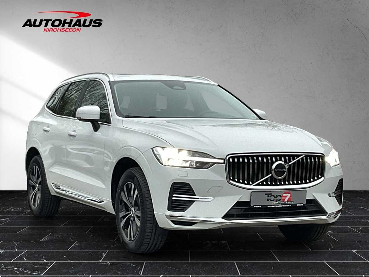 Volvo  XC60 T6 Recharge AWD Inscription Expression Automa Bluetooth Navi LED Klima Einp