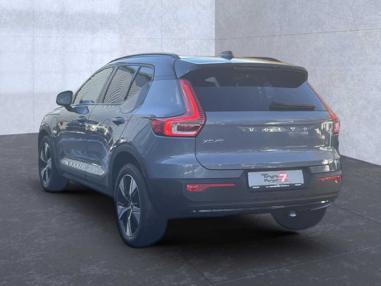 Volvo  XC40 T4 Recharge R-Design Plug-In Hybrid 2WD Autom Bluetooth Navi LED Klima Einp