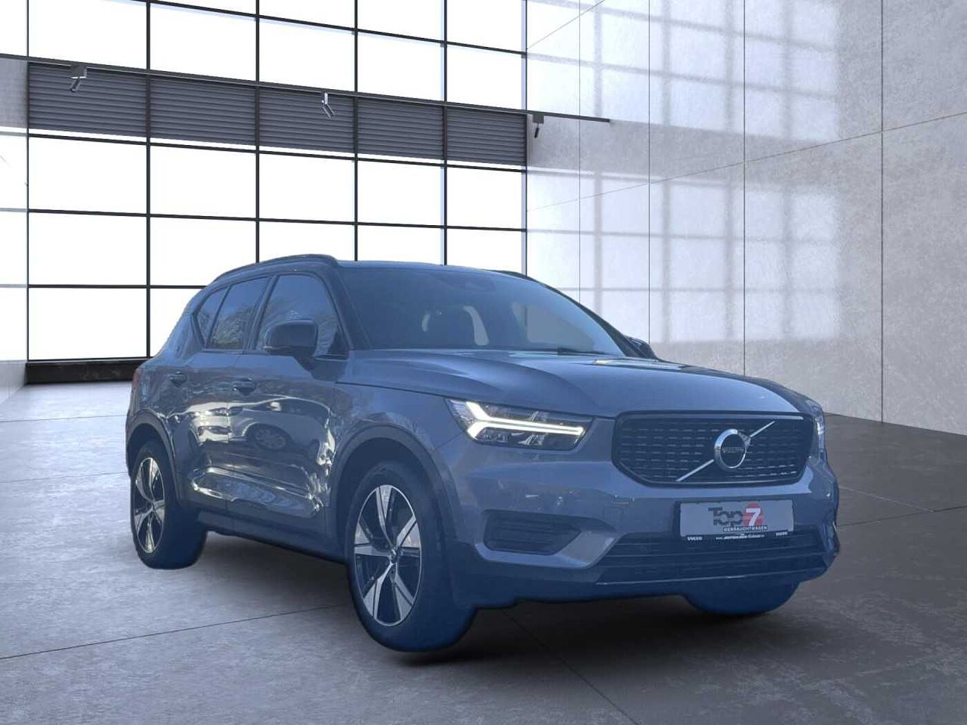 Volvo  XC40 T4 Recharge R-Design Plug-In Hybrid 2WD Autom Bluetooth Navi LED Klima Einp