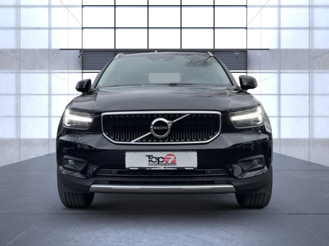 Volvo  XC40 T3 Momentum Pro 2WD Automatik Bluetooth Navi LED Klima Einparkhilfe el. Fen