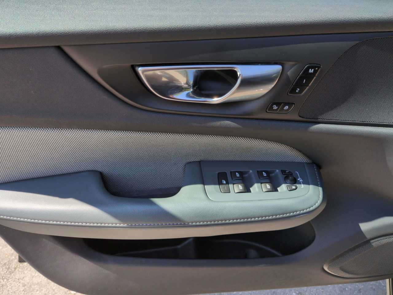 Volvo  Bluetooth Navi LED Klima Einparkhilfe el. Fenster