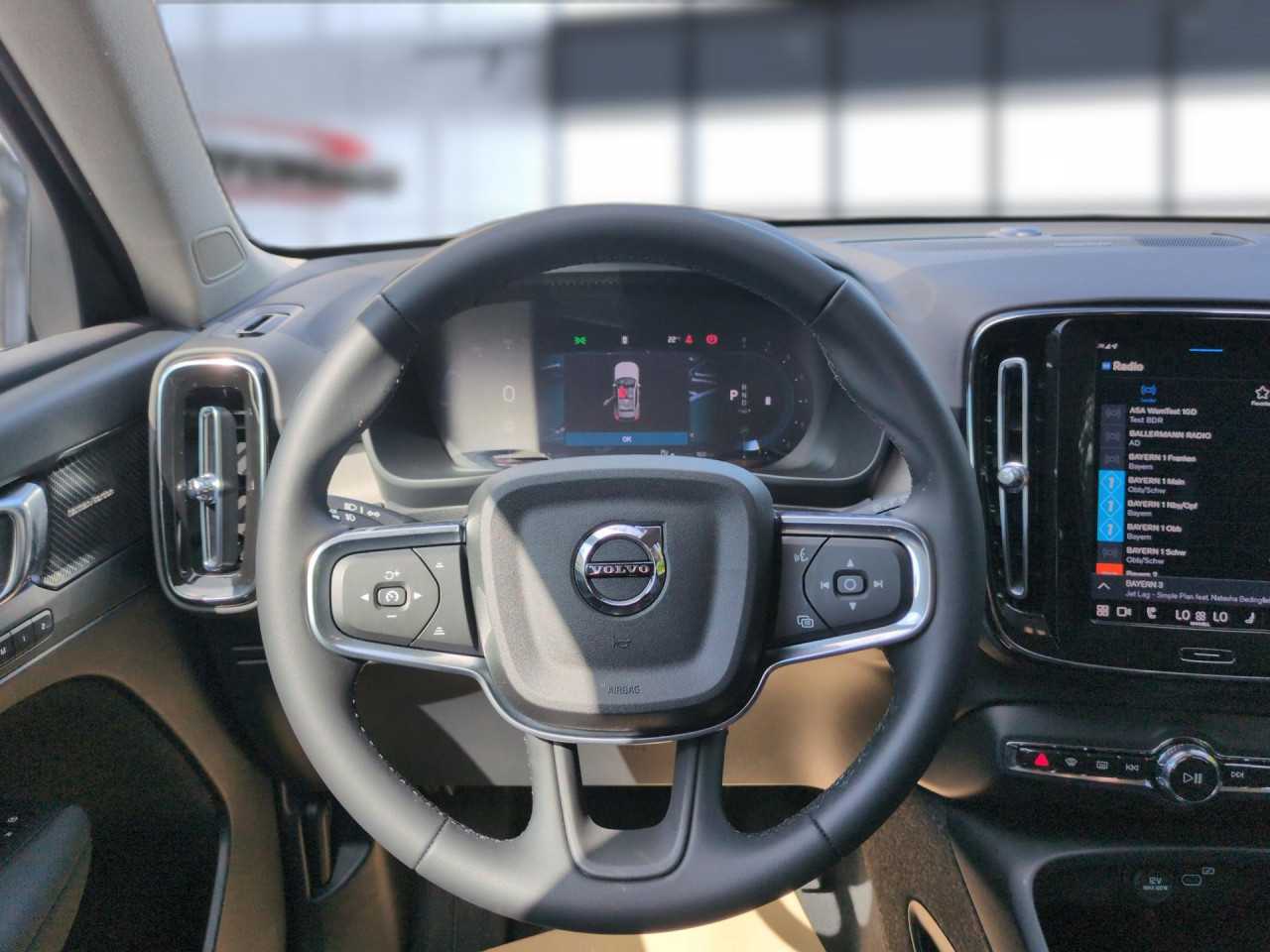 Volvo  Navi LED Vollleder Klima Einparkhilfe el. Fenster