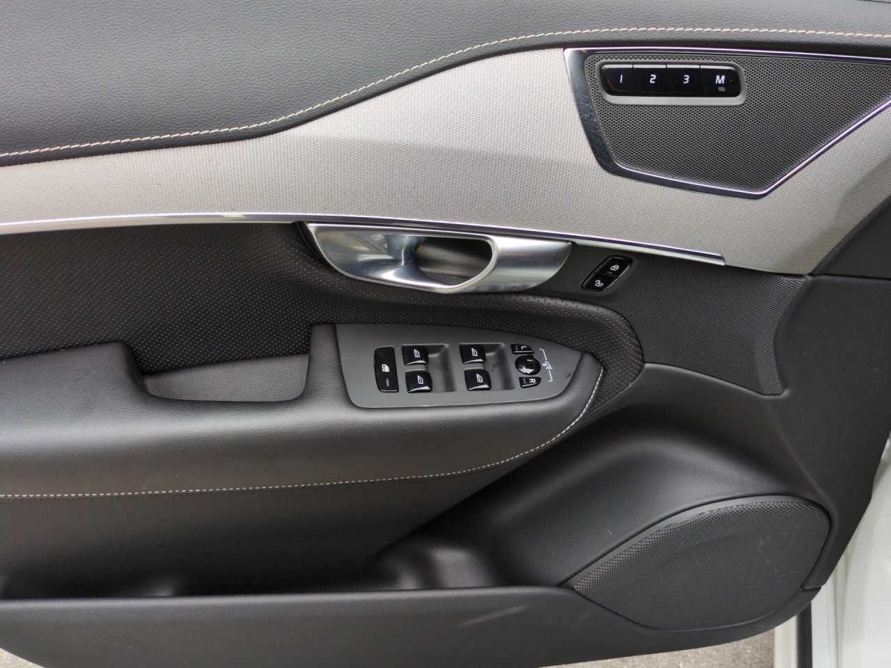 Volvo  Navi LED Klima Einparkhilfe el. Fenster