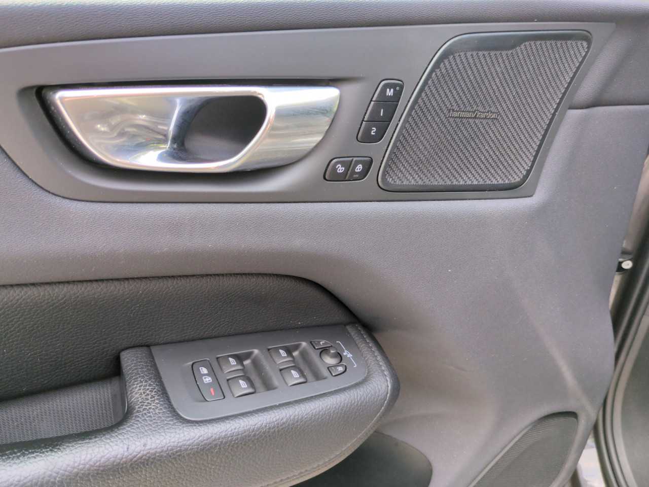 Volvo  Bluetooth Head Up Display Navi LED Vollleder Klima Standhzg Einparkhilfe el. Fen
