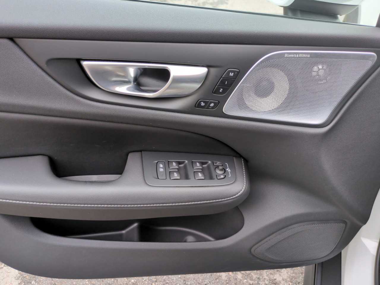 Volvo  CC Bluetooth Head Up Display LED Vollleder Klima Standhzg Einparkhilfe el. Fenst