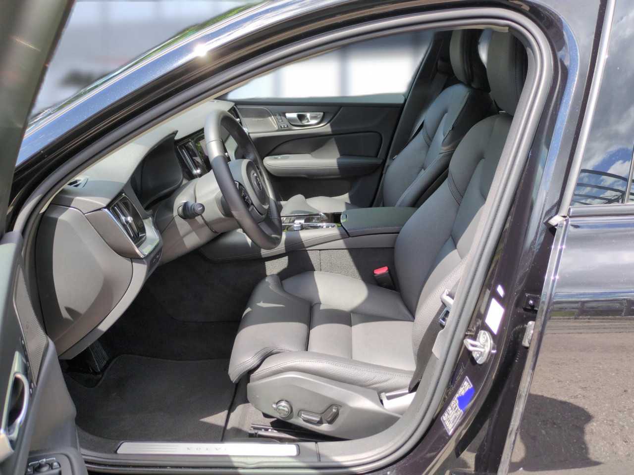 Volvo  Bluetooth LED Vollleder Klima Standhzg Einparkhilfe el. Fenster