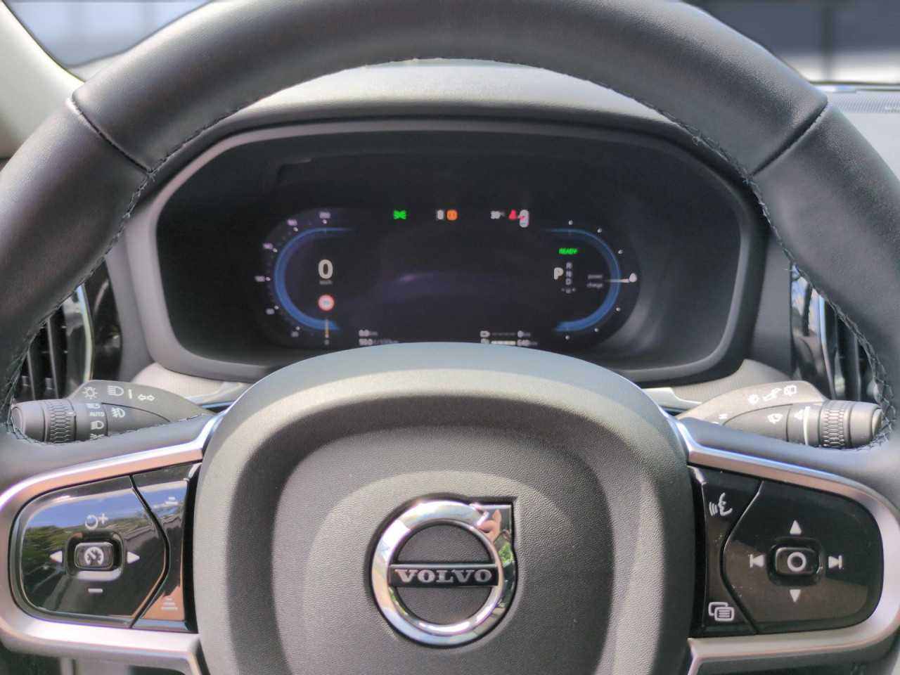 Volvo  Bluetooth LED Vollleder Klima Standhzg Einparkhilfe el. Fenster