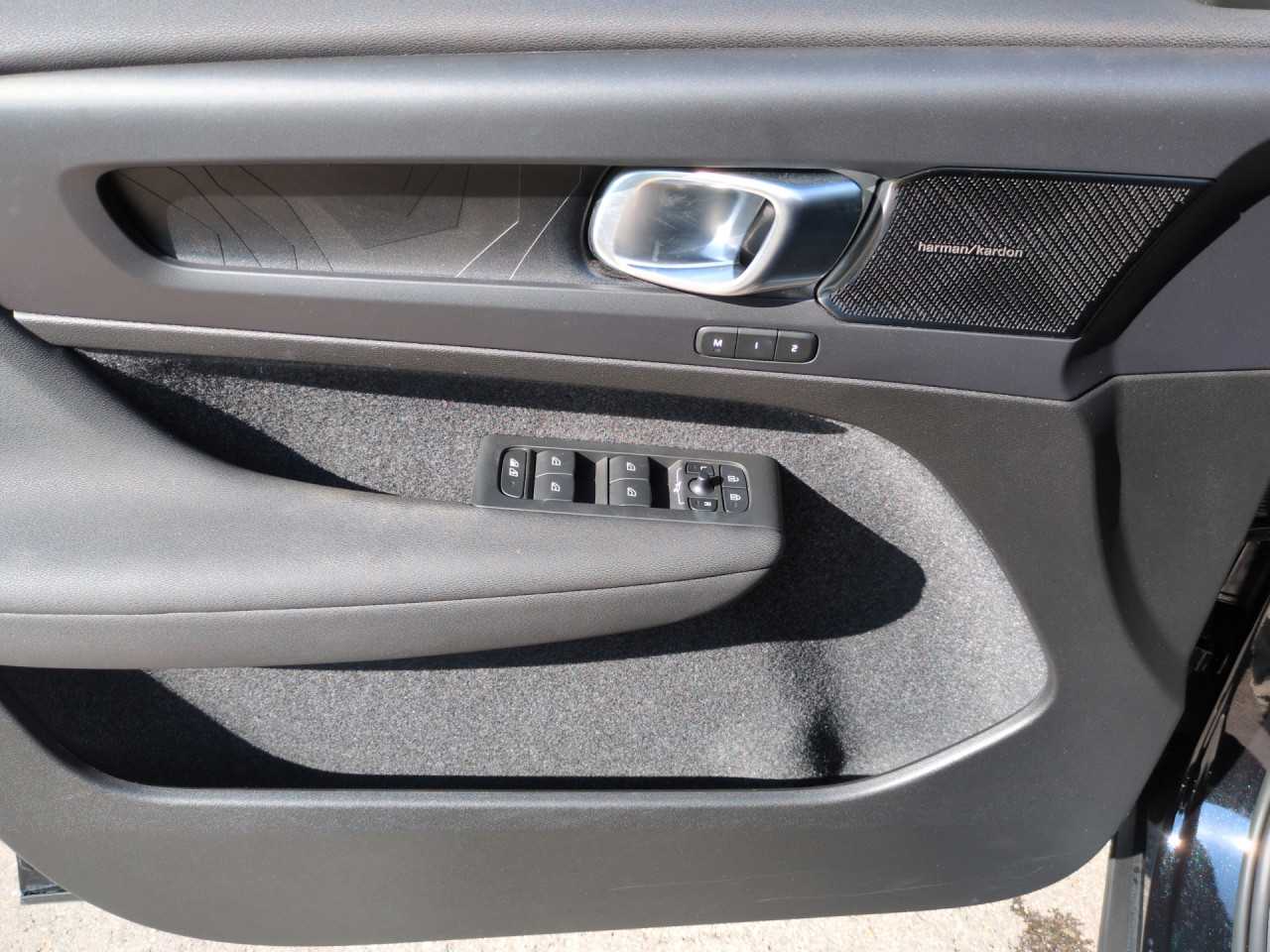 Volvo  Bluetooth LED Klima Standhzg Einparkhilfe el. Fenster