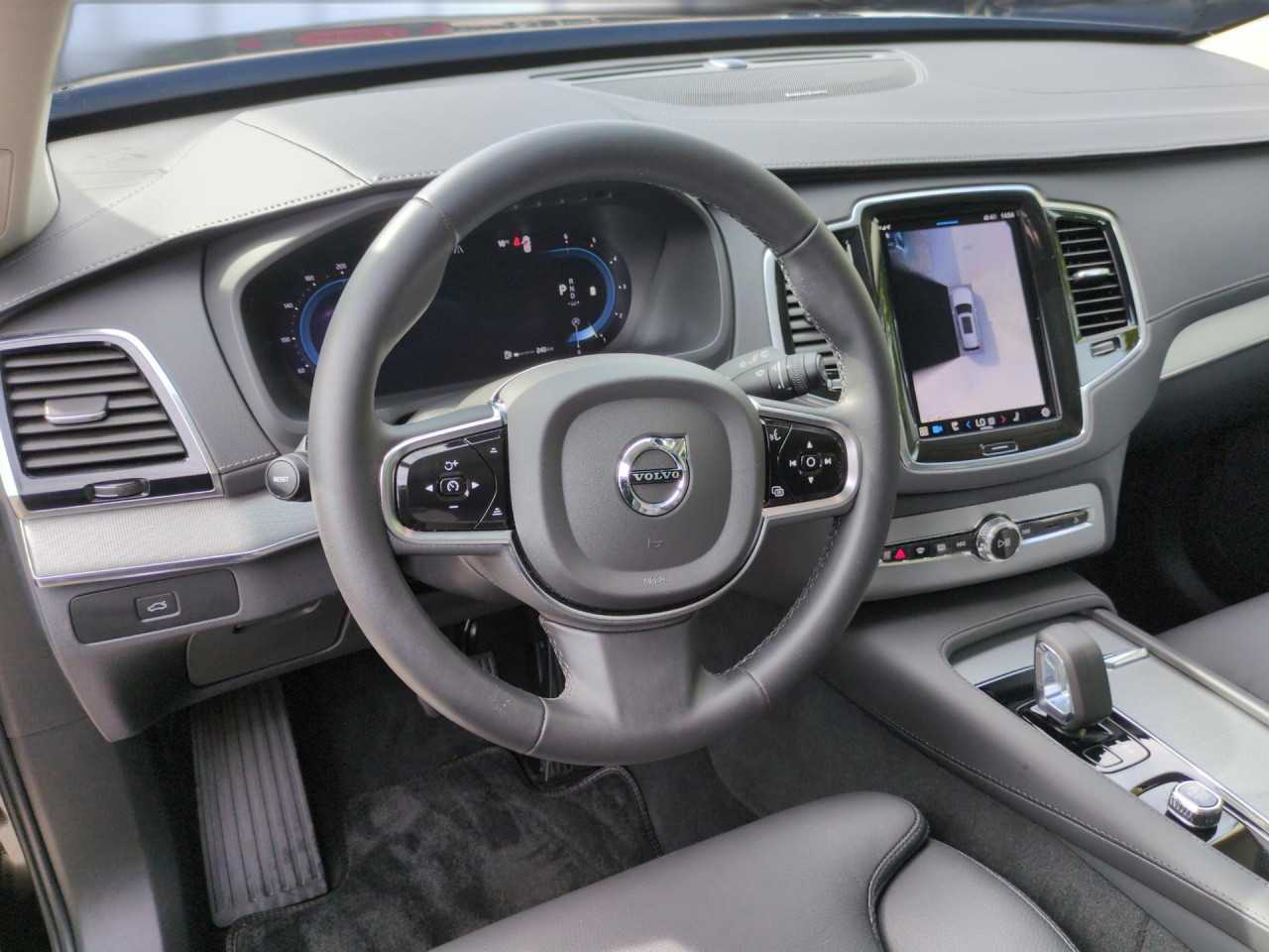Volvo  Bluetooth Navi LED Vollleder Klima Standhzg Einparkhilfe el. Fenster