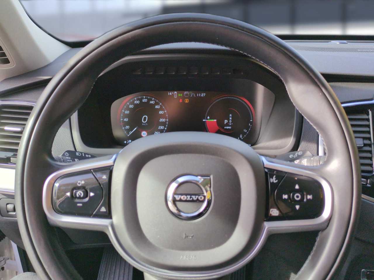 Volvo  Bluetooth Navi LED Vollleder Klima Einparkhilfe el. Fenster