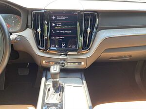 Volvo  XC60 D5 Inscription AWD Automatik Bluetooth Head Up Display Navi LED Vollleder K