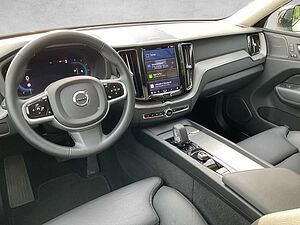 Volvo  XC60 B4 (Diesel) Plus Dark AWD Automatik Bluetooth Navi LED Vollleder Klima Stan