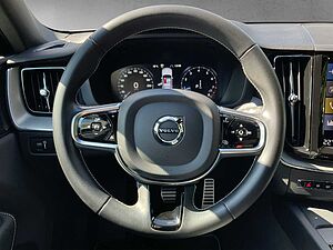 Volvo  XC60 B4 (Benzin) R-Design 2WD Automatik Bluetooth Navi LED Klima Einparkhilfe el