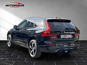 Volvo  XC60 T6 R-Design Recharge Plug-In Hybrid AWD Autom Bluetooth Navi LED Klima Einp