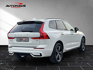 Volvo  XC60 B4 (Benzin) R-Design 2WD Automatik Bluetooth Navi LED Klima Einparkhilfe el