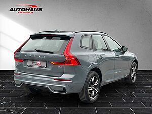 Volvo  XC60 B4 (Benzin) R-Design 2WD Automatik Bluetooth Navi LED Klima Einparkhilfe el