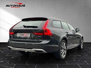 Volvo  V90 Cross Country D4 AWD Automatik Bluetooth Navi LED Vollleder Klima Einparkhil