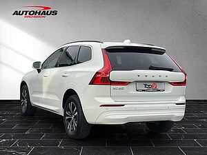 Volvo  XC60 B4 (Diesel) Momentum Pro AWD Automatik Bluetooth Navi LED Klima Einparkhilf