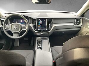 Volvo  XC60 B4 (Diesel) Momentum Pro AWD Automatik Bluetooth Navi LED Klima Einparkhilf