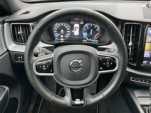 Volvo  XC60 T5 R-Design AWD Automatik Bluetooth Navi LED Klima Einparkhilfe el. Fenster