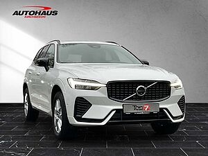 Volvo  XC60 B4 (Benzin) Plus Dark 2WD Automatik Bluetooth Navi LED Klima Standhzg Einpa