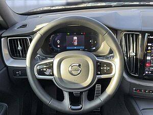 Volvo  XC60 B4 (Diesel) R-Design 2WD Automatik Bluetooth Navi LED Klima Einparkhilfe el