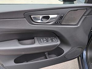 Volvo  Navi LED Vollleder Klima Standhzg Einparkhilfe el. Fenster