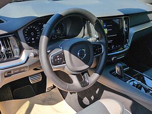 Volvo  Bluetooth Navi LED Klima Einparkhilfe el. Fenster