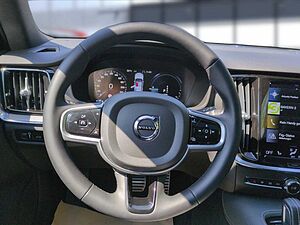Volvo  Bluetooth Navi LED Klima Einparkhilfe el. Fenster