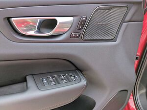 Volvo  Navi LED Vollleder Klima Einparkhilfe el. Fenster