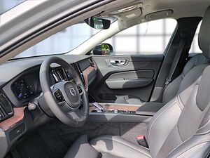 Volvo  Navi LED Vollleder Klima Einparkhilfe el. Fenster