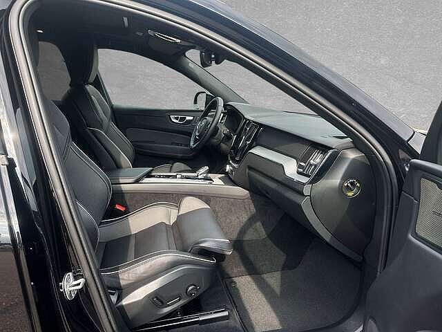 Volvo  T6 AWD Recharge Plus Dark ACC BLIS SD LED