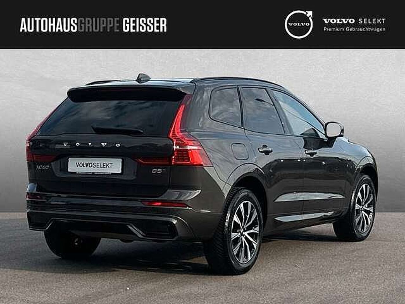 Volvo  B5 AWD Mild-Hybrid Plus Dark AHK ACC BLIS
