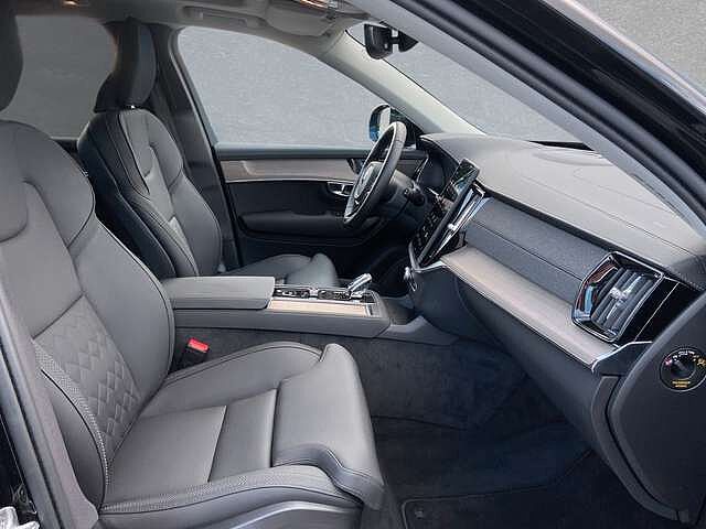 Volvo  T8 AWD Plus Dark 7-Sitzer AHK ACC SD