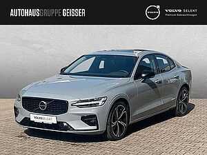 Volvo  B4 Mild-Hybrid Plus Dark ACC  SD