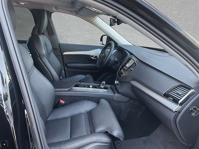 Volvo  T8 AWD Recharge Plus Dark 7-Sitzer AHK