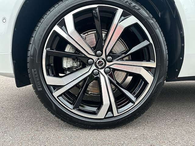 Volvo  B5 AWD Ultra Dark ACC BLIS HUD SD