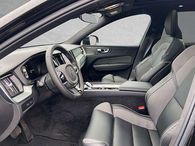 Volvo  T6 AWD Recharge Plus Dark ACC BLIS SD