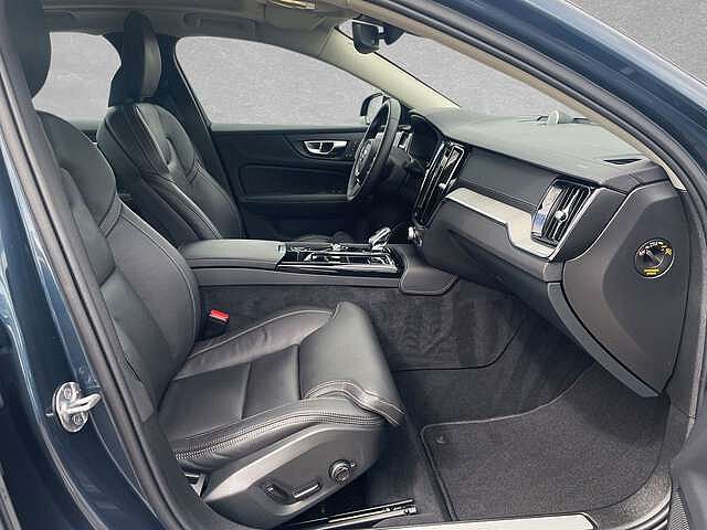 Volvo  T8 AWD Recharge Ultimate Dark ACC BLIS SD